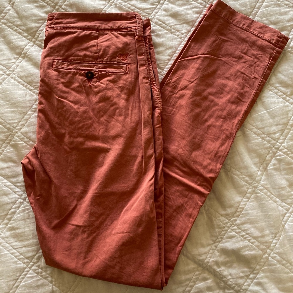khaki pants